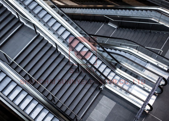 इंडोर शॉपिंग मॉल एस्केलेटर सेफ्टी VVVF एनर्जी सेविंग सिस्टम अनुकूलित